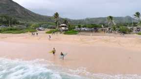 Surfing East Oahu (Nov 26, 2022)   4K