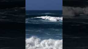 Waimea Bay Surfing | 1.12.2023 #hawaii #beach #oahu #surfing