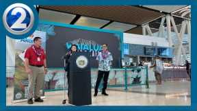 New cafe, electric buses blessed at Honolulu airport; looks to make travel smooth, easy